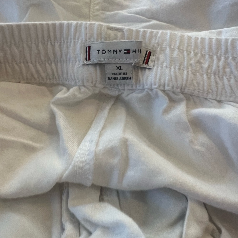 Tommy‎ Hilfiger white shorts. - Picture 2 of 3